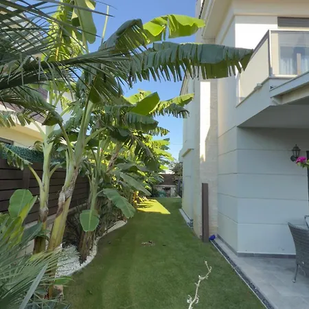 Stylish & Cosy With Private Pool Villa Çeşme
