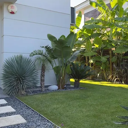 Villa Stylish & Cosy With Private Pool